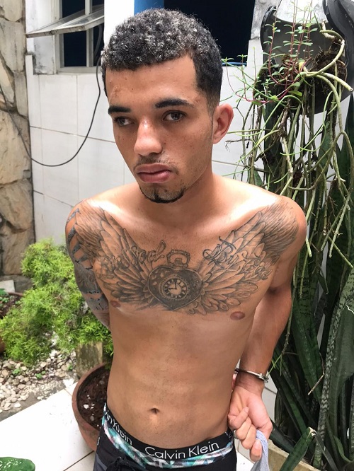 Lindo olhar caiu após denúncia.