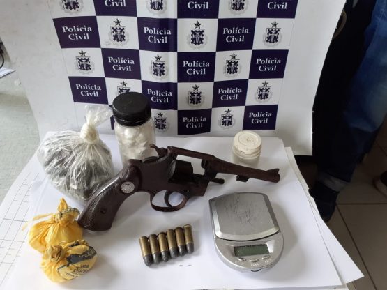 Material usado no crime.