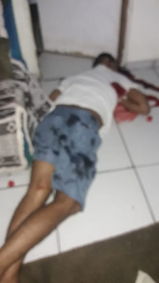 Homem ainda tentou correr dos tiros. 