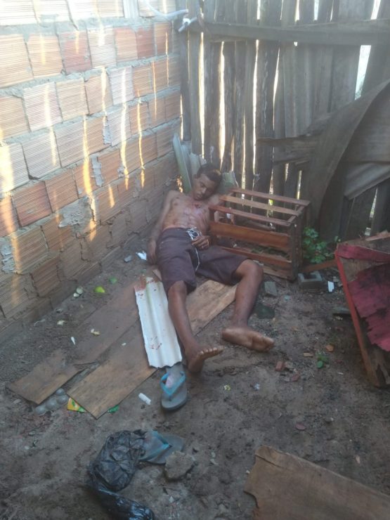 Homem ainda tentou fugir dos disparos.
