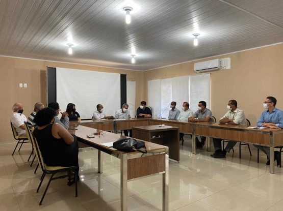 Reunião aconteceu na sede administrativa.