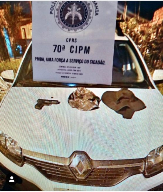 Carro apresentado na DP.