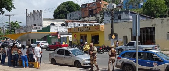Mais um carro lotação apreendido. 